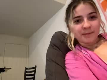 couple Online Sex Cam Girls with makennamacy