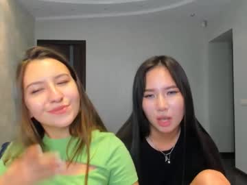 couple Online Sex Cam Girls with moolly_moore