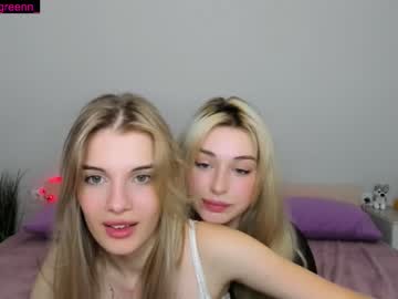 couple Online Sex Cam Girls with chloejjoness