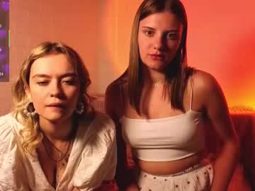couple Online Sex Cam Girls with lookygood