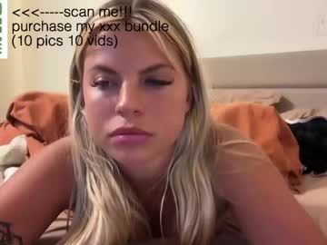 couple Online Sex Cam Girls with jo3xoxo