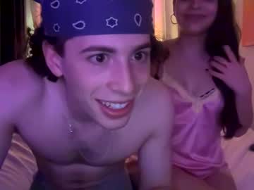 couple Online Sex Cam Girls with yaraandleo